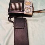 ANTIK, RETRO RÁDIÓ és 1 db. ANTIK, RETRO MINI KAZETTÁS MAGNÓ, MIND a 2 db. MŰKÖDIK U fotó