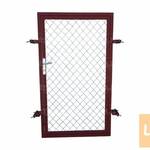 Kapu, nagykapu, kiskapu, kerítés oszlop, vadháló, drótfonat, drótháló fotó