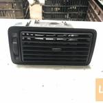 VW GOLF IV * jobb légbefúvó fotó