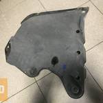 VW GOLF V_OCTAVIA II jobb hátsó alsó burkolat 1K5 825 215 B fotó