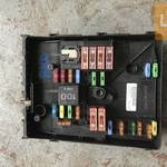 VW GOLF V_OCTAVIA II 2, 0 BKD biztosíték tábla 1K0 937 125 fotó