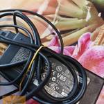 Toshiba laptop töltő fotó