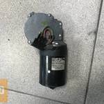 VW GOLF IV * ablaktörlő motor 1J1 955 113 A fotó