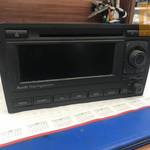 AUDI A3 8P * fejegység ( navigáció) 8P0 035 192 N fotó