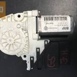 VW GOLF V * jobb hátsó ablakemelő motor 1K0 959 704 C fotó