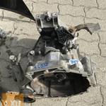 VW GOLF V 1, 6 BSE - JHT kódú VÁLTÓ fotó