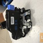 SKODA OCTAVIA II * jobb első zár 3D1 837 016 AC fotó