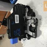 SKODA OCTAVIA II * bal első zár 3D1 837 015 AB fotó