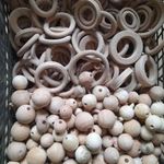 KREATÍV EMBEREKNEK, BARKÁCSOLÓKNAK: Esztergált vegyes fagolyók, fakarikák 3 fotó