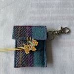 Cuki kutyapiszokzacskó tartó, pórázra kapcsolható - V fotó