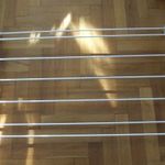 Falra szerelhető kinyitható fregoli fotó