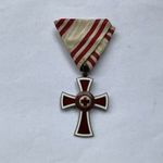 K.u.K Vöröskereszt II. osztályú Díszjelvénye fotó
