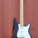 elektronikus gitár 4/4-es fotó