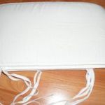 Zöllner Kiságy fejvédő fehér fotó