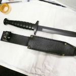 acél pengés tőr fotó