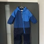 Columbia baba hóoverál fotó