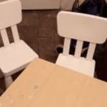 IKEA gyerekasztal 2 székkel fotó