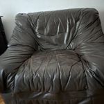 Eladó kétrészes angol bőr ülőőgarnitúra fotó