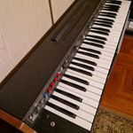 Vermona Piano Strings, korai kivitel fotó