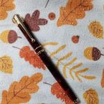 Töltőtoll. Szép márványos. fotó