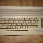 Commodore C64 C Sértetlen Garancia címke fotó