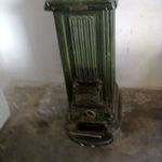 Salgótarjáni, retro, kétaknás, zománcozott kályha fotó