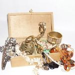 FA DOBOZBAN RETRÓ BIZSUK ÓRÁK fotó