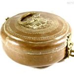 ANTIK KÖZEL-KELETI ÉRDEKES CSATOS BRONZ SÜTŐ EDÉNY ! fotó