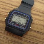 Retro digitális quartz karóra stílus vízálló WR alarm chronograph fekete fotó