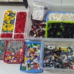 LEGO ömlesztett vegyes figura elemek 5, 4kg #3630 S37 fotó