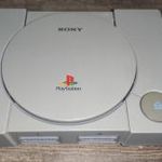 PLAYSTATION 1 - PS 1 - SCPH-9002 fotó