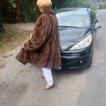 Nagyobb méretű 2 éves ÚJ modern fazonú nerc bunda loknis nagyobb méret 46 48 90 hossz 130 mell fotó