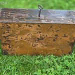 Régi, antik vas pénzkazetta 4, 8 kg fotó