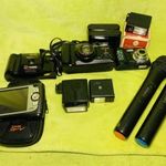 9 db-ból ÁLLÓ MŰSZAKICIK , Ebből : 2 db. FÉNYKÉPEZŐGÉP, 3 db. VAKU, 1db. Samsung KAMERA, 2 db. BLU fotó