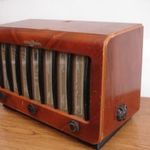 Orion 551 varázsszemes elektroncsöves rádió 1940s vintage lámpás csöves rádió Egy régi Orion 551 fotó