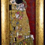 GUSTAV KLIMT : A CSÓK ... MESESZÉP KÉZZEL KÉSZÜLT ÜVEG FESTMÉNY KERETTEL ! fotó