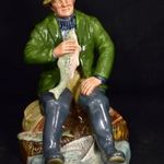 " JÓ FOGÁS " HORGÁSZ PISZTRÁNGGAL ... GYŰJTŐI ROYAL DOULTON PORCELÁN SZOBOR X fotó