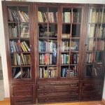 Fa üvegajtós szekrény fotó