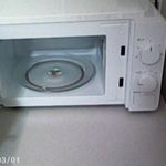 SIMPEX 700W Mikrohullámú sütő fotó