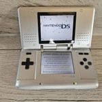 Nintendo DS retro konzol működik, hibákkal, főleg alkatrésznek fotó