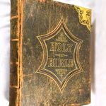 XIX. SZÁZADI ANTIK CSALÁDI BŐRKÖTÉSES GAZDAGON ILLUSZTRÁLT BIBLIA X fotó