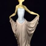 NAGY MÉRETŰ PORCELÁN SZOBOR : LLADRO TÁNCOS KISASSZONY FELEMELT SZOKNYÁVAL X fotó