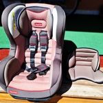 Fisher-Price gyermekülés autóba fotó