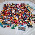 Hatalmas LEGO csomag, nettó 5, 5 kg!!! Nagyon szép állapot! Több ezer elem!!! 1 ft, NMÁ!!! fotó