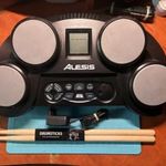 ALESIS COMPACTKIT4 DOBGÉP 4 TÁNYÉROS KIS KIJELZŐS + EGY UJ PÁR DOBVERŐ + TÁPEGYSÉG fotó