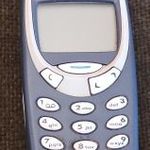 Nokia 3310 retro mobiltelefon (L) fotó