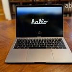 Akciós MacBook Air 2019 (magyar billentyűzet, 13", 1.6GHz, 16GB RAM, 500GB storage) fotó