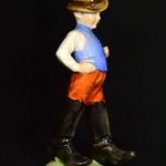 PARASZT LEGÉNYKE ... HIBÁTLAN HERENDI PORCELÁN FIGURA ! fotó