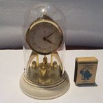 retro masszív nyugatnémet forgóingás felhúzós asztali óra quartz szocreál fotó