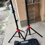 Fender 069-9018-000 Teleszkopikus háromlábú hangfal állvány fotó